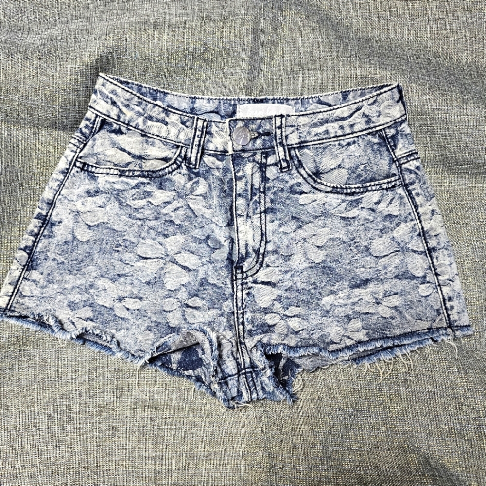 Crave Fame Almost Famous Acid wash‎ denim shorts size 1